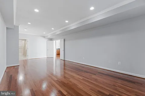 $2,400,000 | 8611 Brook Road, McLean, VA 22102
