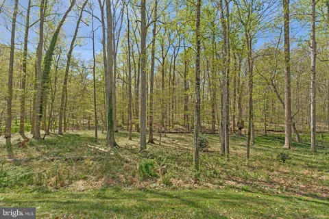 $2,400,000 | 8611 Brook Road, McLean, VA 22102