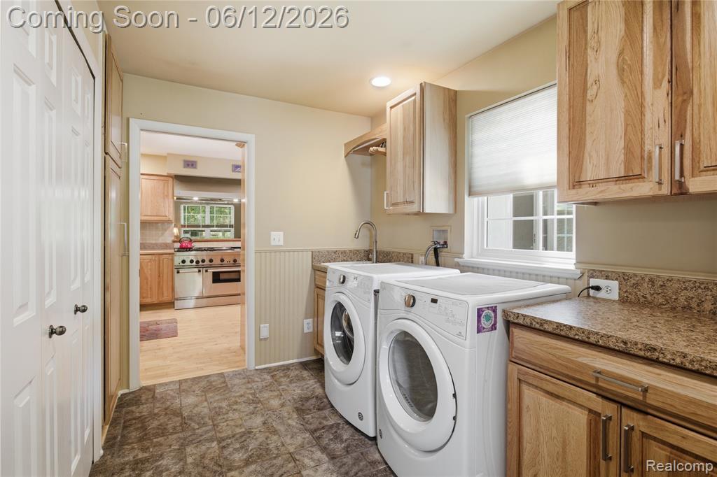 830 Hemingway Road Lake Orion, MI 48362 - Photo 17 of 70