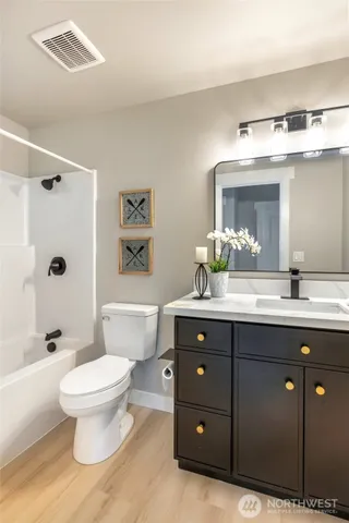 $1,499,950 | 5732 Halls Lake Way, Lynnwood, WA 98036