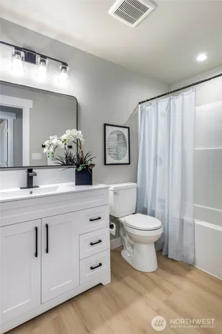 $1,499,950 | 5732 Halls Lake Way, Lynnwood, WA 98036