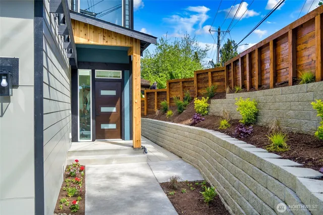 $1,499,950 | 5732 Halls Lake Way, Lynnwood, WA 98036