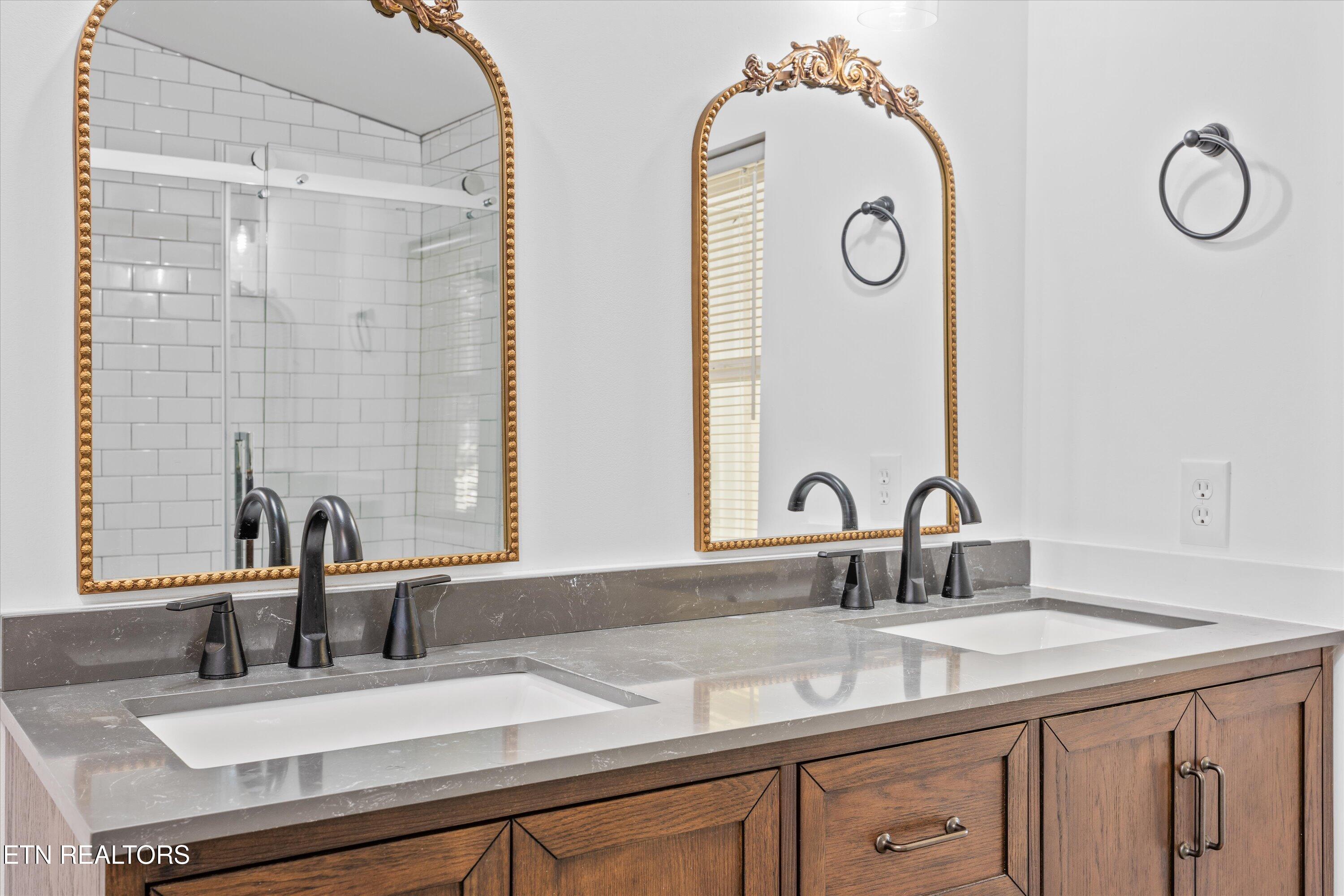 2399 Sweetwater Vonore Road Sweetwater, TN 37874 - Photo 22 of 41 Dual Vanity