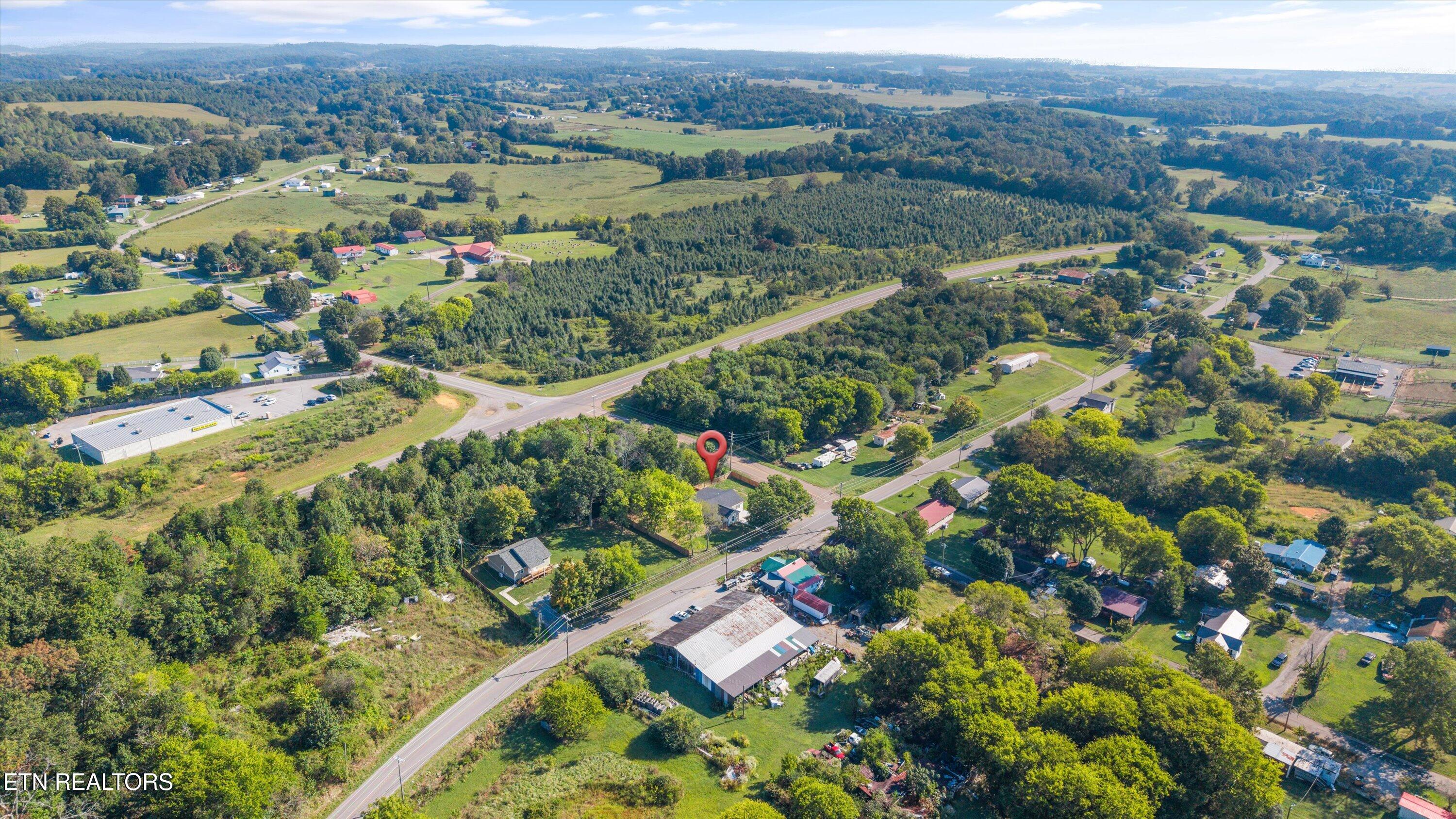2399 Sweetwater Vonore Road Sweetwater, TN 37874 - Photo 39 of 41 41-2399 Sweetwater Vonore Rd -40