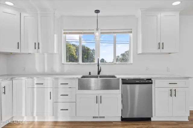 $295,000 | 2399 Sweetwater Vonore Road, Sweetwater, TN 37874