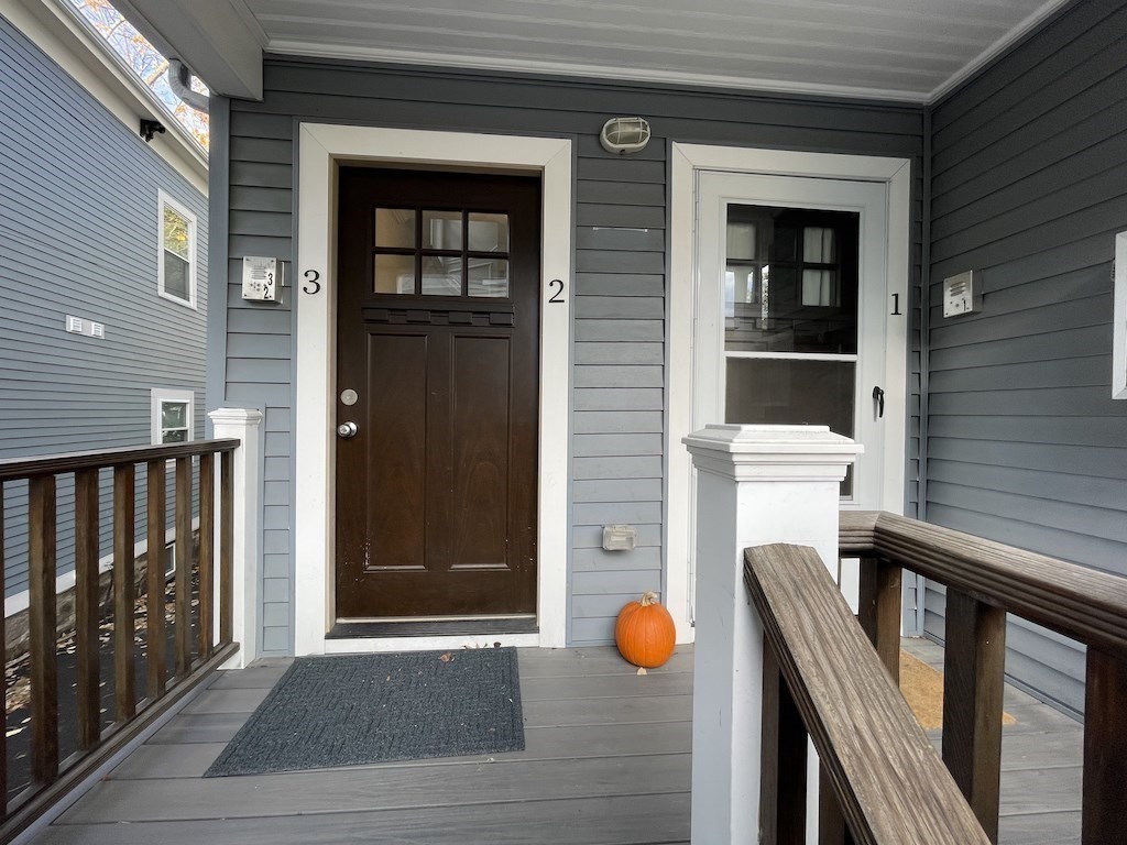 9 Cornwall Street, Unit 1 Boston, MA 02130 - Photo 21 of 22 a view of an entryway with a tub