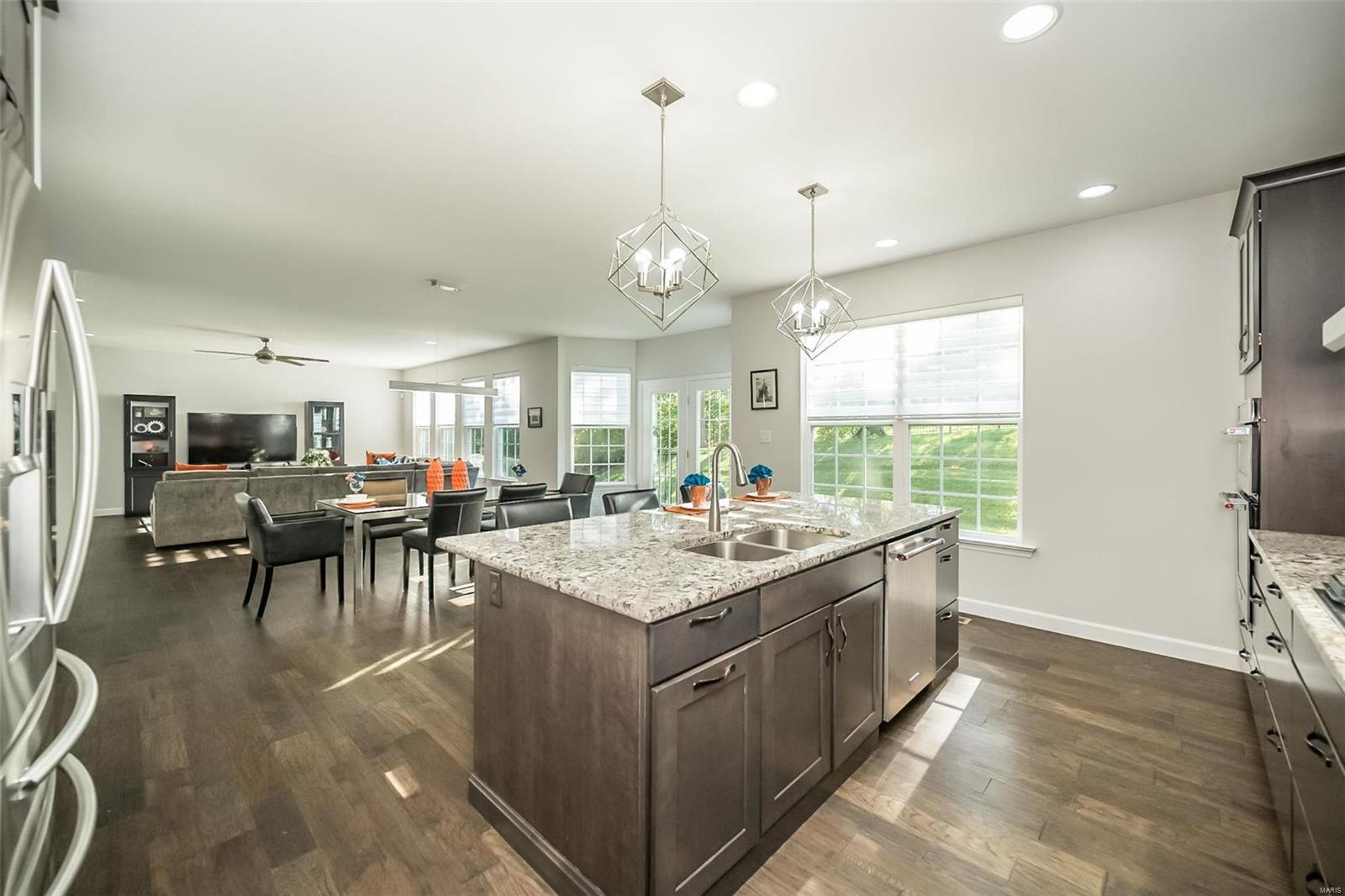 2712 Brook Hill Lane St. Charles, MO 63303 - Photo 18 of 43