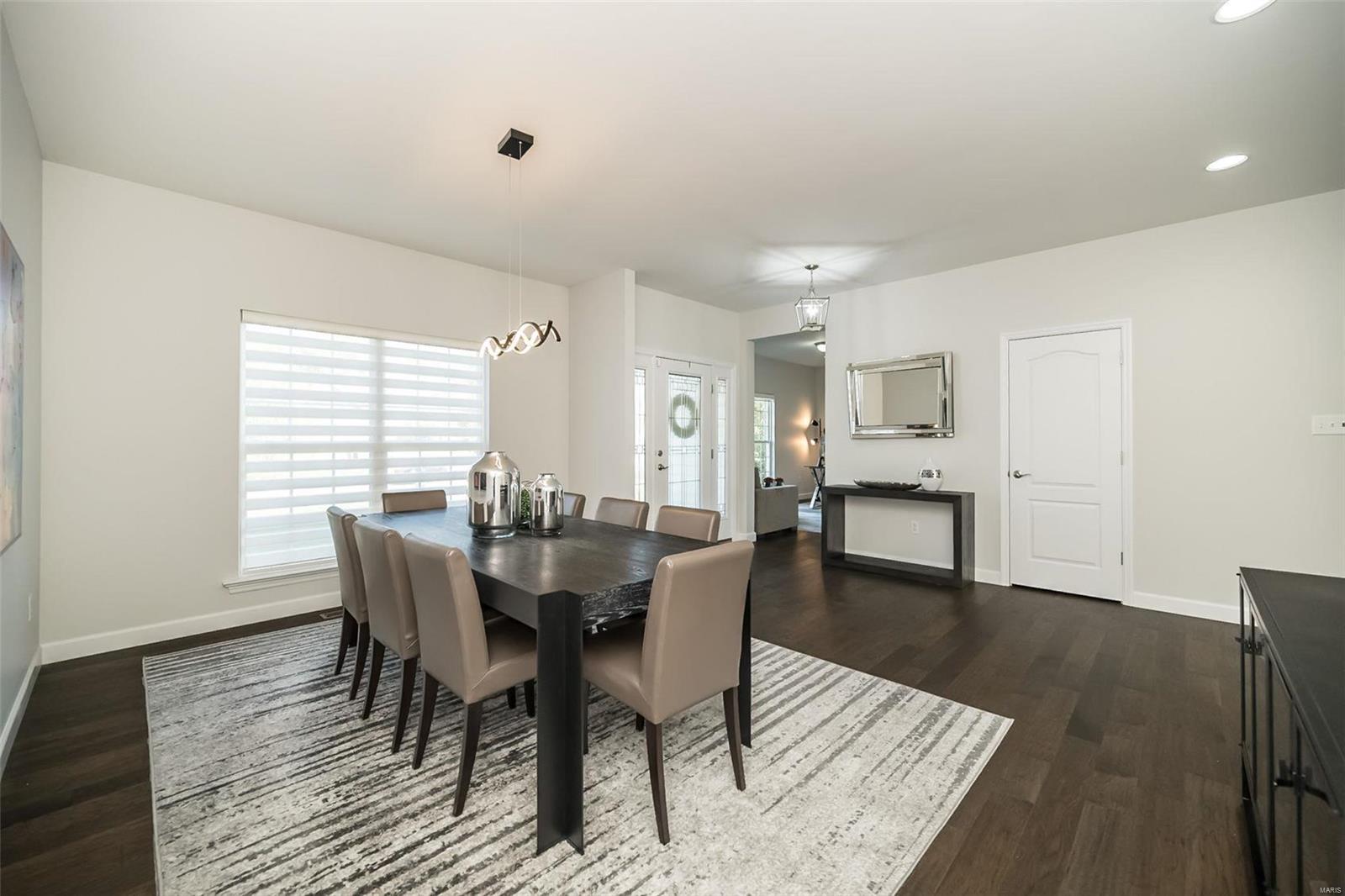 2712 Brook Hill Lane St. Charles, MO 63303 - Photo 7 of 43