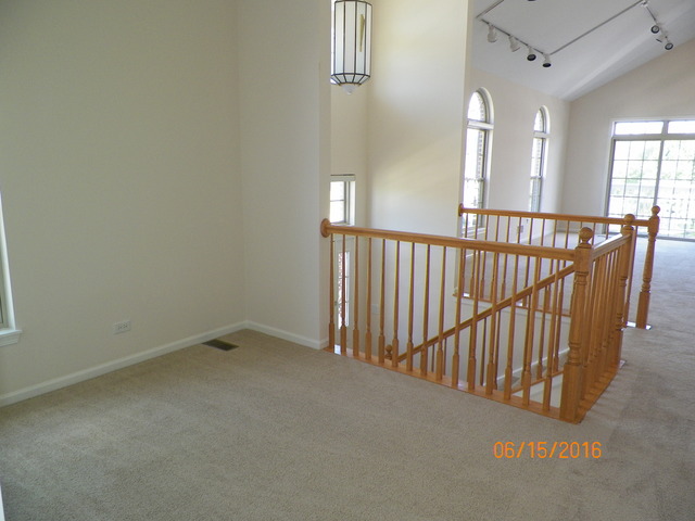 479 Prestwick Lane Wheeling, IL 60090 - Photo 12 of 15