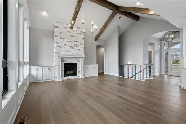 $689,000 | 1401 Mulberry Street, Pleasant Hill, MO 64080