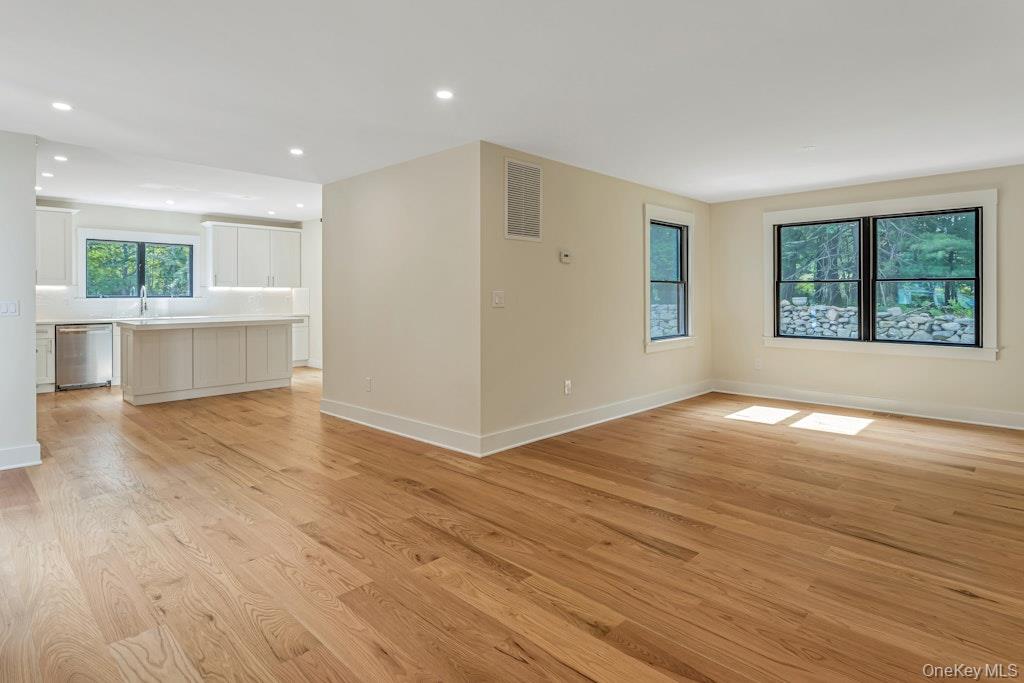 676 Hardscrabble Road Chappaqua, NY 10514 - Photo 10 of 50