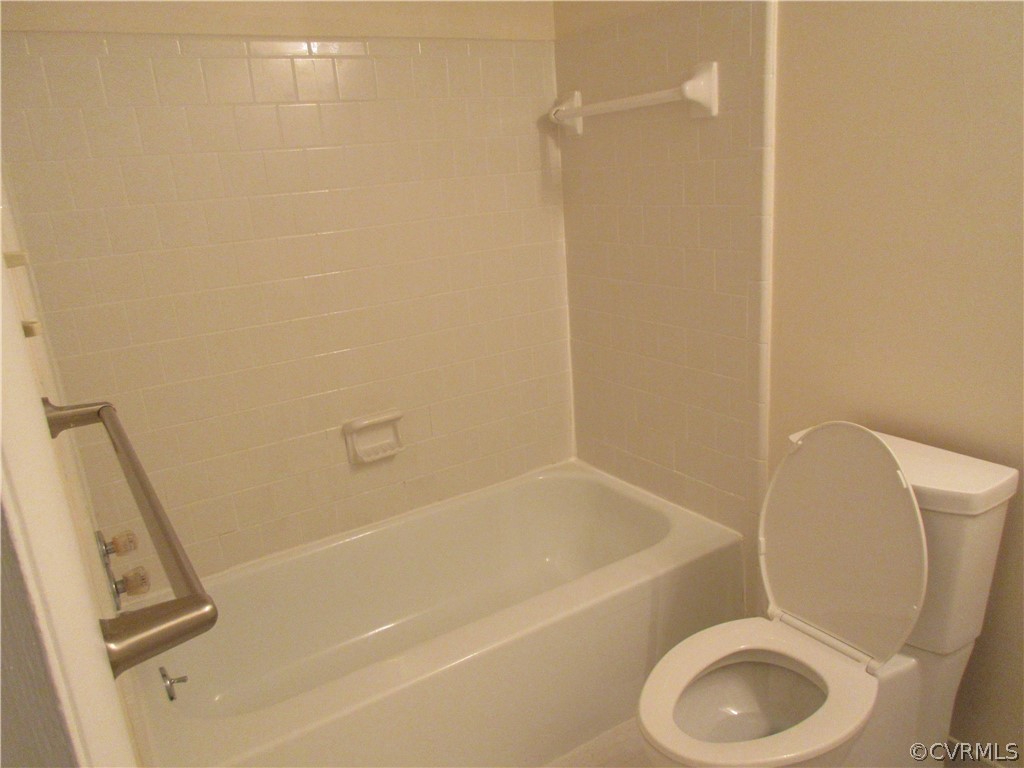 1507 Largo Road, Unit 202 Henrico, VA 23238 - Photo 33 of 43 Gallery Image 33