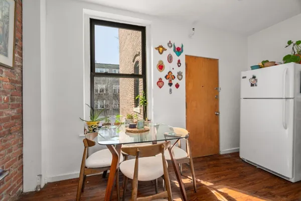 $550,000 | 1404 Commonwealth Avenue, Unit 17, Boston, MA 02135