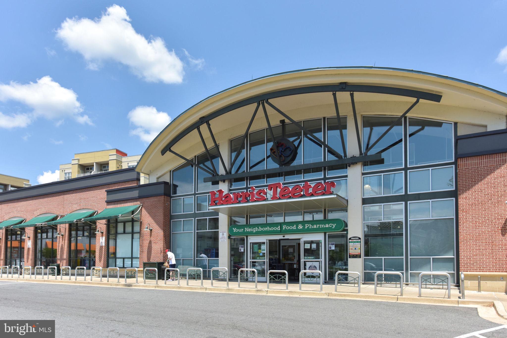 1101 South Arlington Ridge Road, Unit 313 Arlington, VA 22202 - Photo 32 of 59 a view of a building entrance
