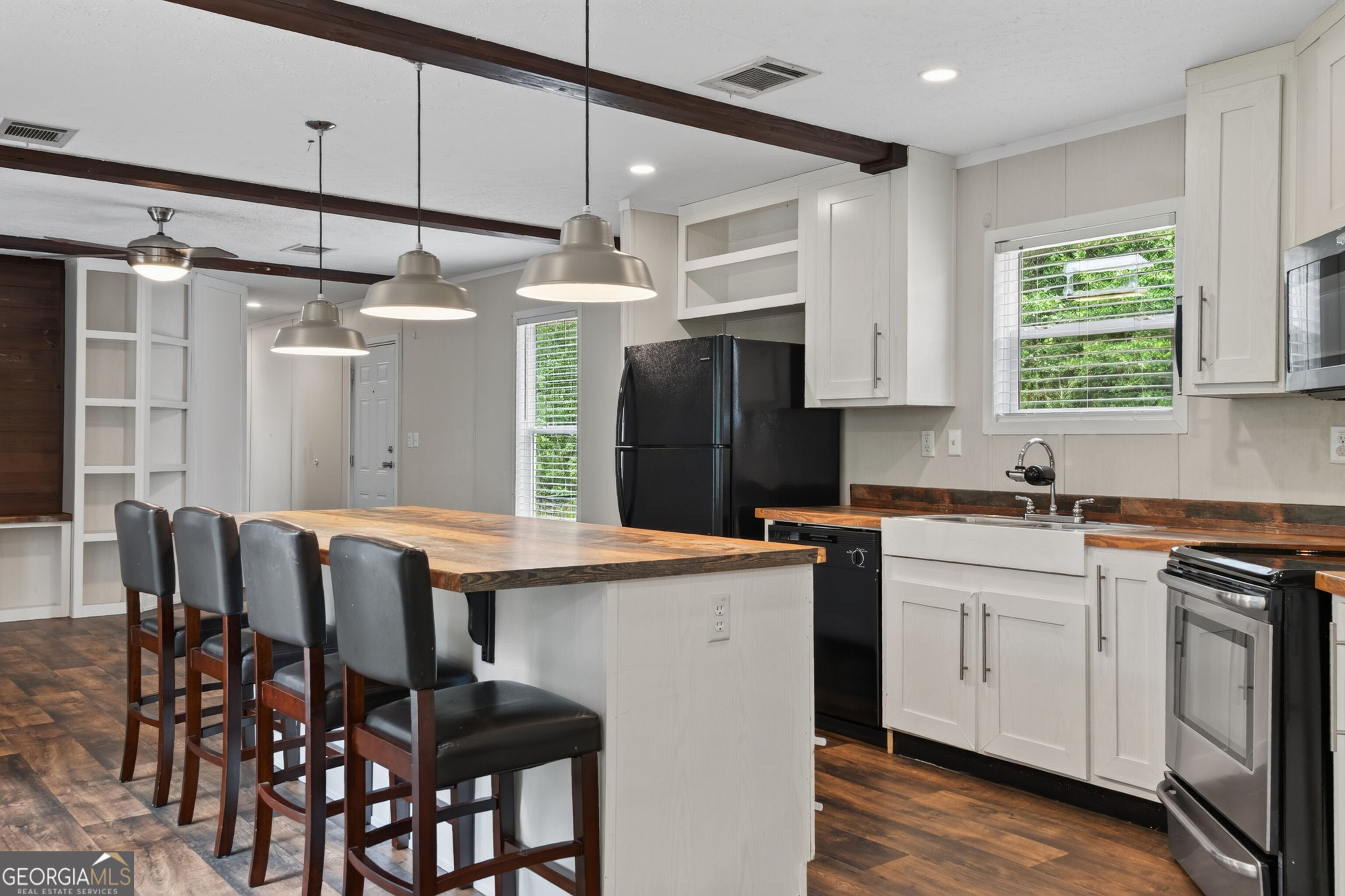 901 Joy Bluff Road Reidsville, GA 30453 - Photo 26 of 42 Matterport 3D Tour: https://my.matterport.com/show/?m=BquB9pKzPNf