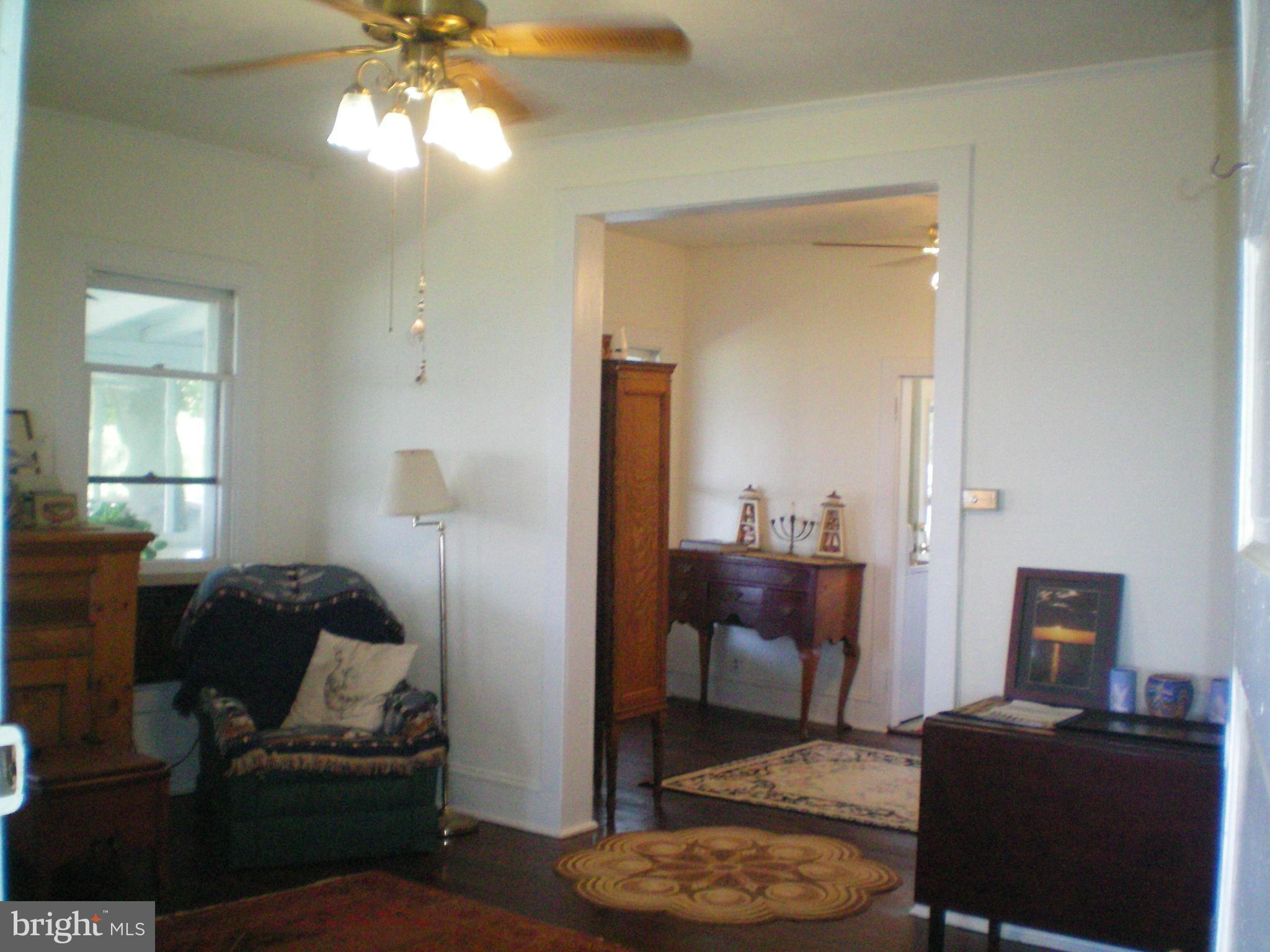 1719 Bayview Road Shady Side, MD 20764 - Photo 12 of 30 Living Room