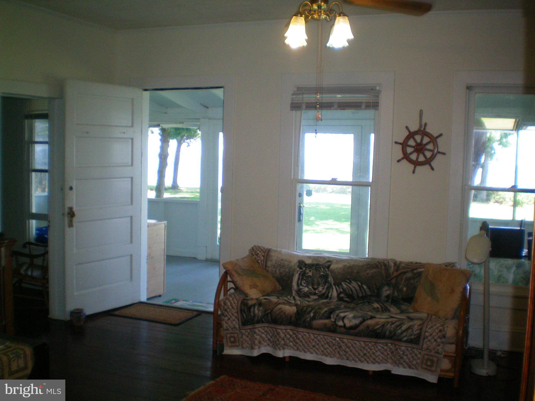 1719 Bayview Road Shady Side, MD 20764 - Photo 13 of 30 Living Room