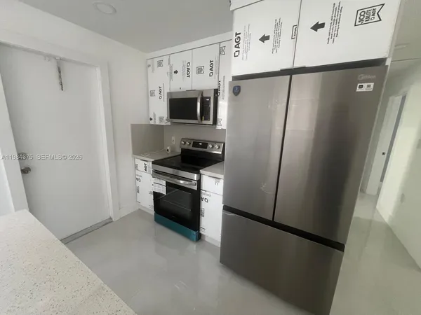 $2,995 | 361 Northwest 16th Street, Pompano Beach, FL 33060