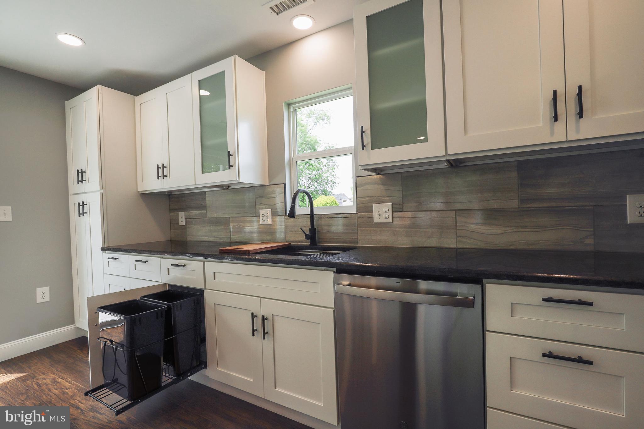 1717 Spencer Drive Croydon, PA 19021 - Photo 15 of 37