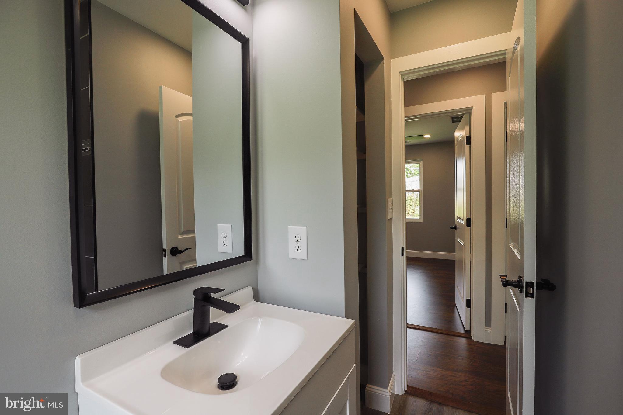 1717 Spencer Drive Croydon, PA 19021 - Photo 20 of 37