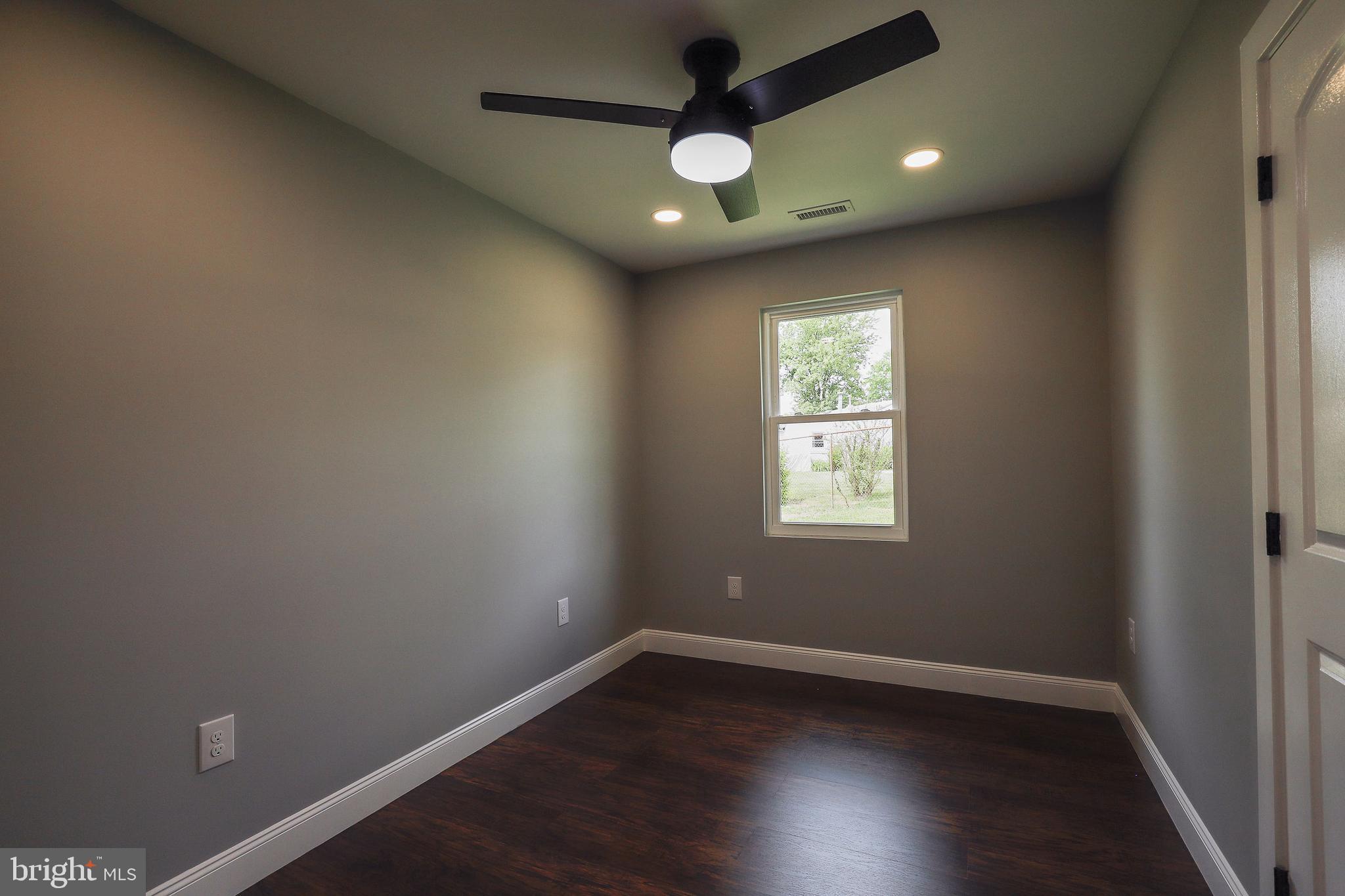 1717 Spencer Drive Croydon, PA 19021 - Photo 26 of 37