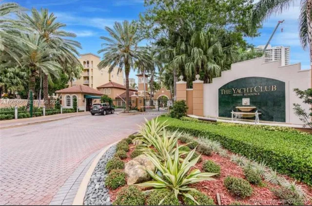 $3,200 | 19999 East Country Club Drive, Unit 1501, Aventura, FL 33180