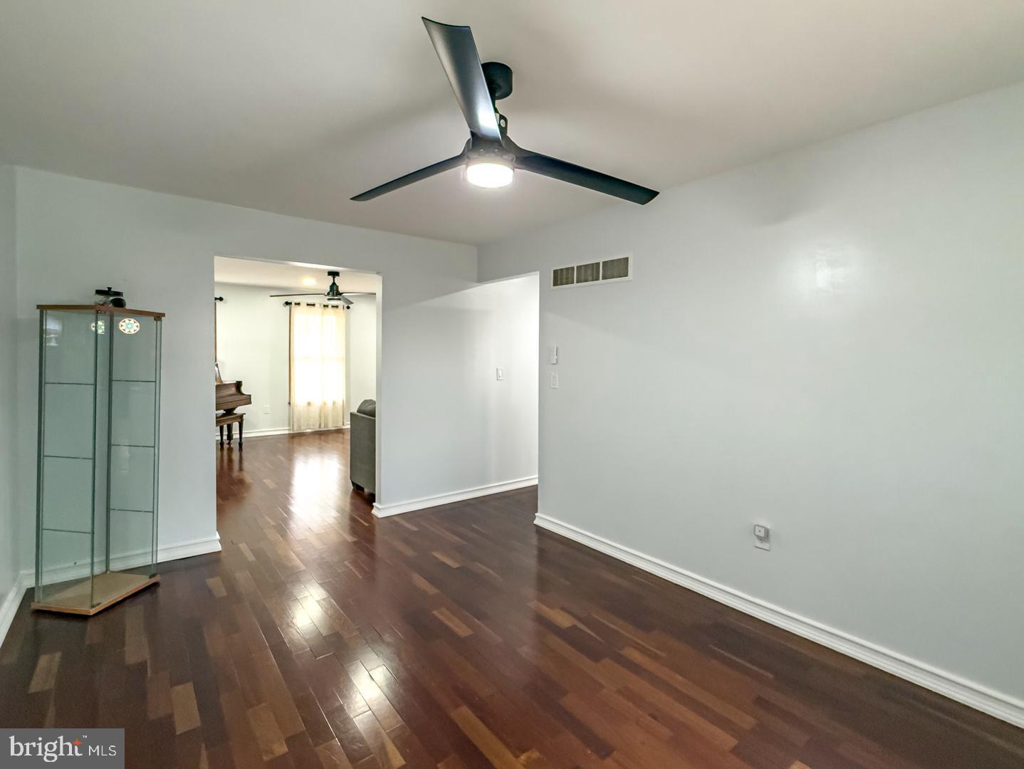 4312 Stoudts Ferry Bridge Road Reading, PA 19605 - Photo 15 of 31