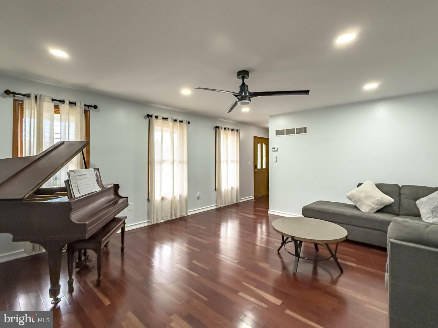 4312 Stoudts Ferry Bridge Road Reading, PA 19605 - Photo 20 of 31