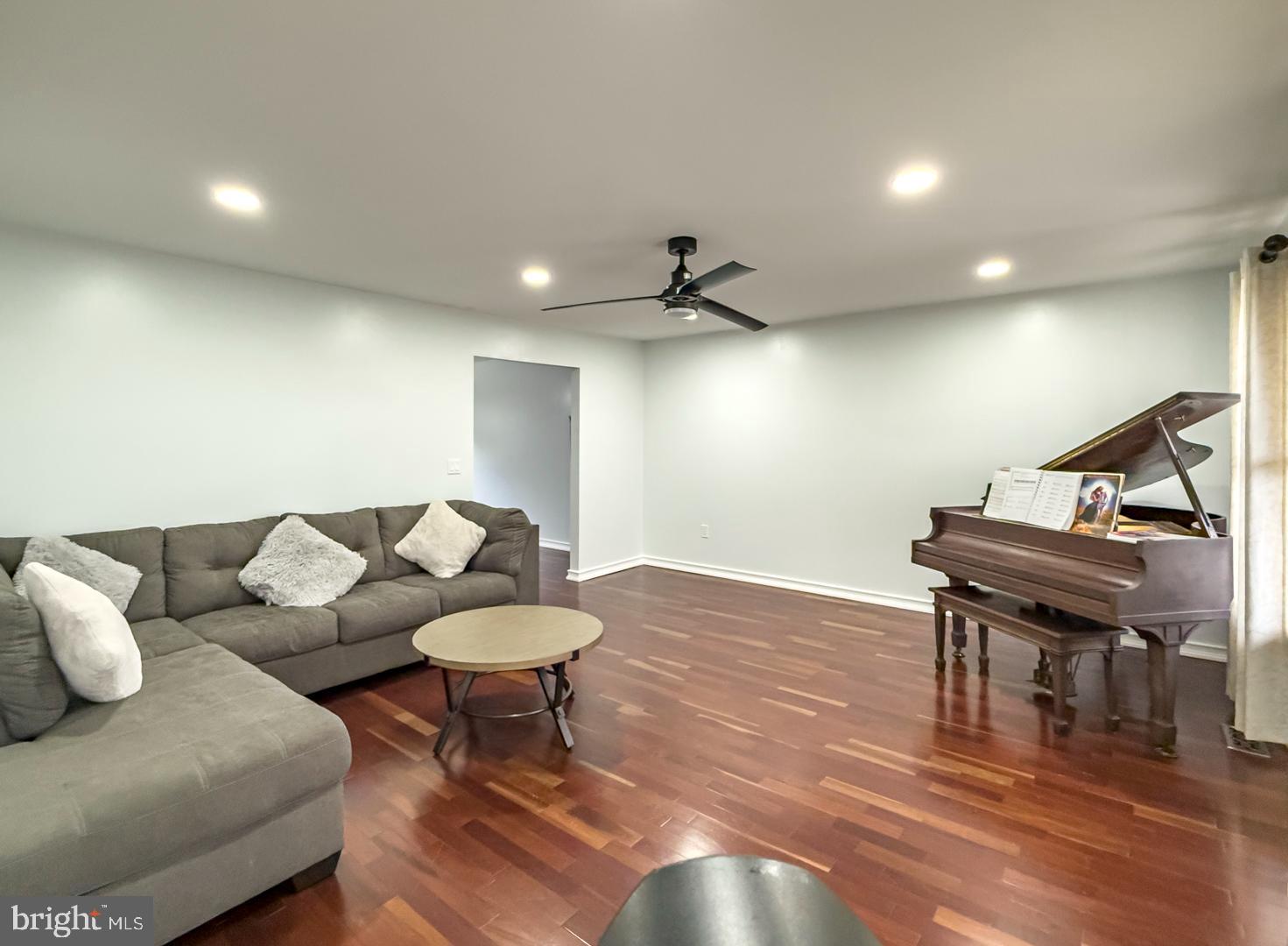 4312 Stoudts Ferry Bridge Road Reading, PA 19605 - Photo 23 of 31