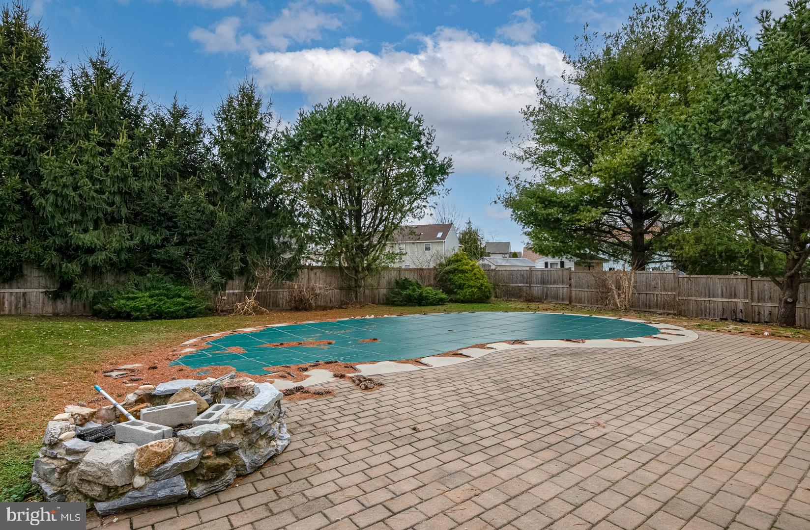 4312 Stoudts Ferry Bridge Road Reading, PA 19605 - Photo 4 of 31