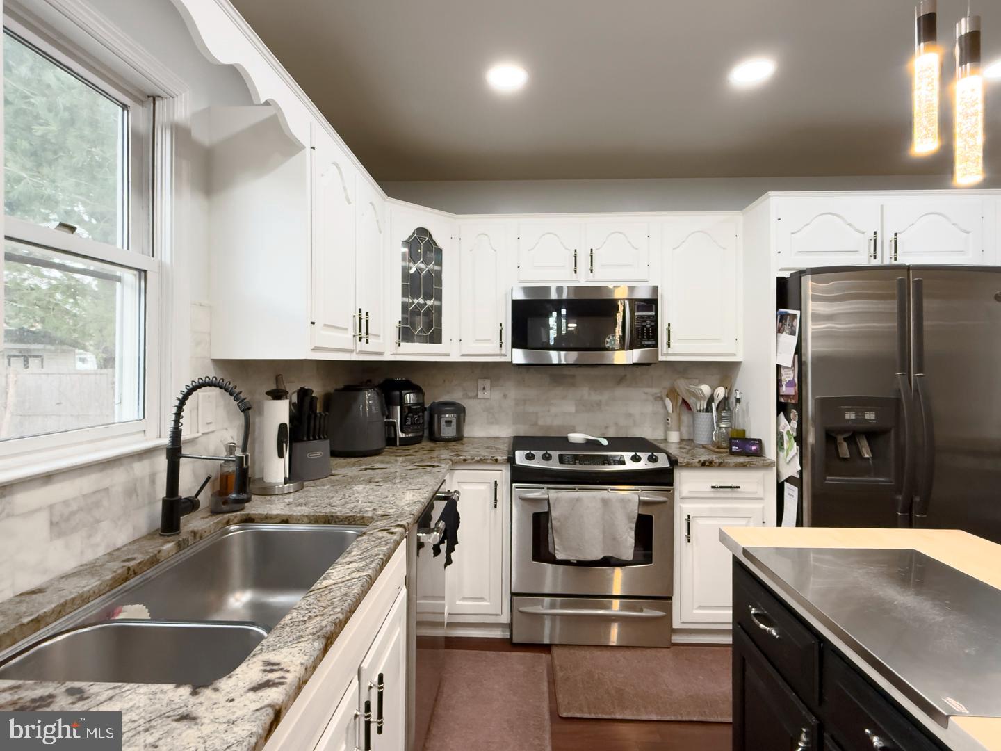 4312 Stoudts Ferry Bridge Road Reading, PA 19605 - Photo 8 of 31