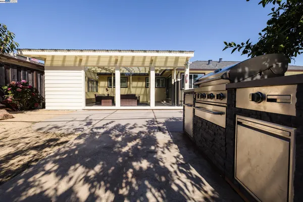 $1,034,900 | 767 Lemos Avenue, Salinas, CA 93901