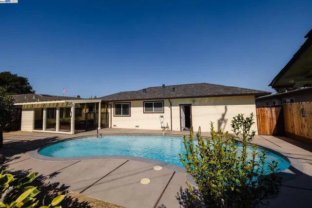 $1,074,900 | 767 Lemos Avenue, Salinas, CA 93901