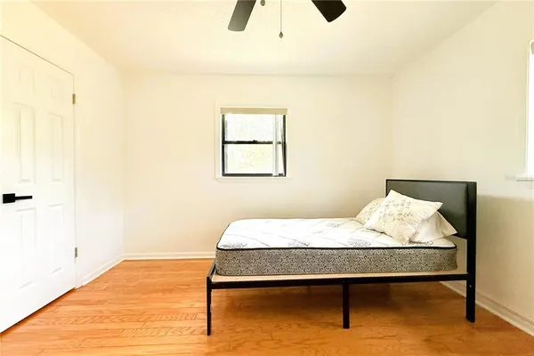 $2,100 | 3201 Bartlett Street, Spring Hill, FL 34606