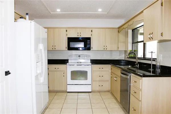 $2,100 | 3201 Bartlett Street, Spring Hill, FL 34606