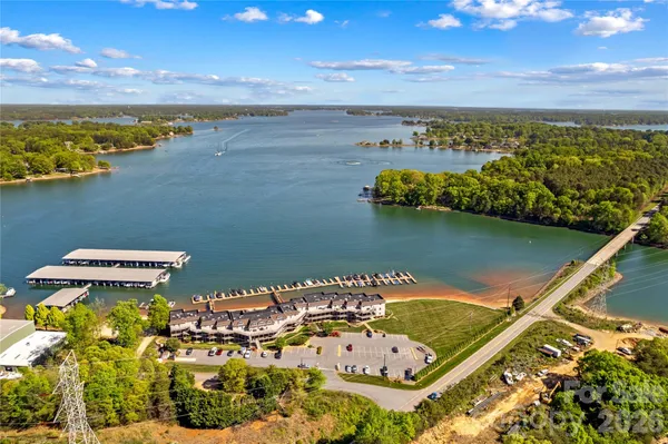 $375,000 | 7831 Spinnaker Bay Drive, Sherrills Ford, NC 28673