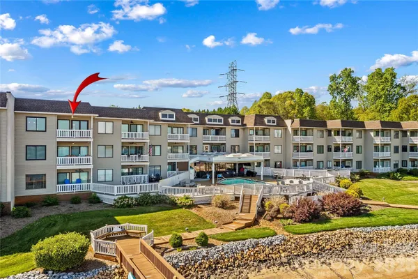 $375,000 | 7831 Spinnaker Bay Drive, Sherrills Ford, NC 28673