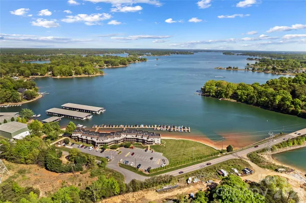 $375,000 | 7831 Spinnaker Bay Drive, Sherrills Ford, NC 28673