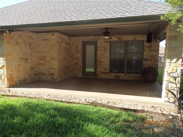 $2,000 | 3717 Dove Crossing Lane, College Station, TX 77845