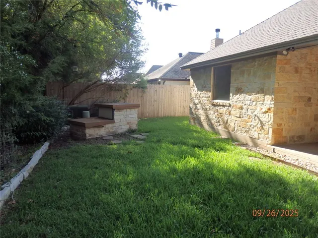 $2,000 | 3717 Dove Crossing Lane, College Station, TX 77845