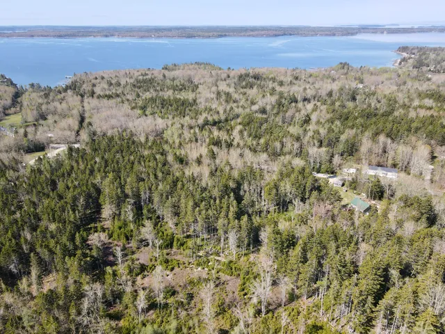 $149,500 | 40 Reach Road, Brooklin, ME 04616