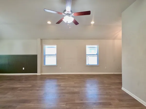 $2,175 | 13208 Mariscan Street, Manchaca, TX 78652