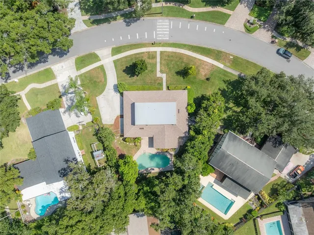 $645,000 | 13313 Golf Crest Circle, Tampa, FL 33618