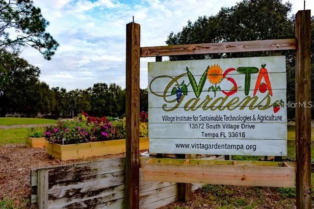 $645,000 | 13313 Golf Crest Circle, Tampa, FL 33618