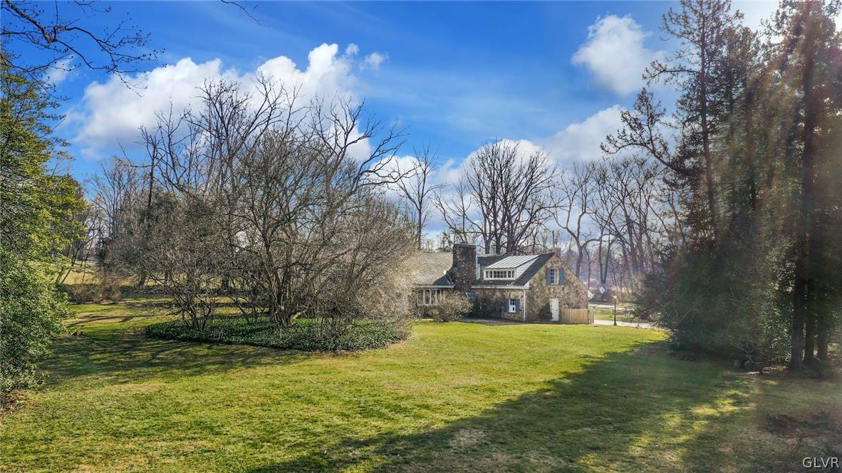 1655 White Acre Drive Bethlehem, PA 18015 - Photo 38 of 39 a view of a yard with a fountain