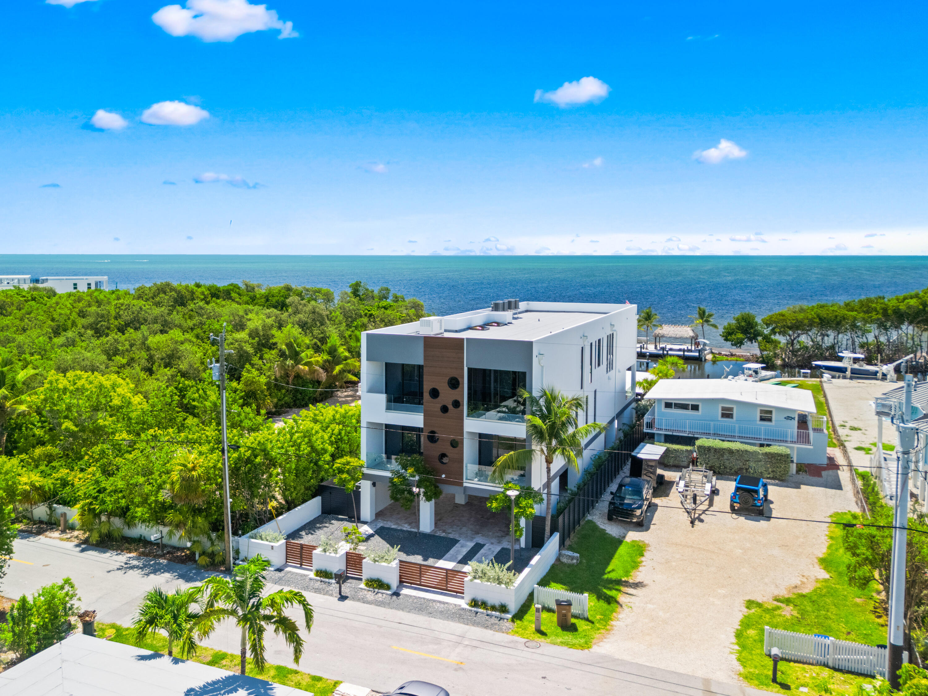 16 Seaside Avenue Key Largo, FL 33037 - Photo 113 of 118 2026_06_19 16 SEASIDE AVE KELSEY-119