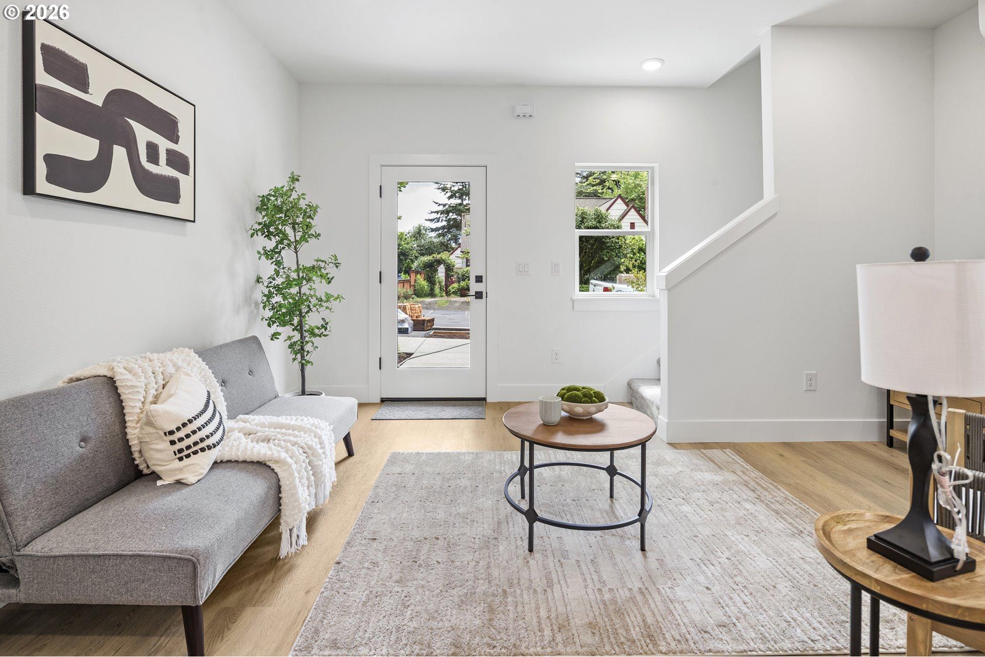2011 Southwest Moss Street Portland, OR 97219 - Photo 15 of 23 Gallery Image 15
