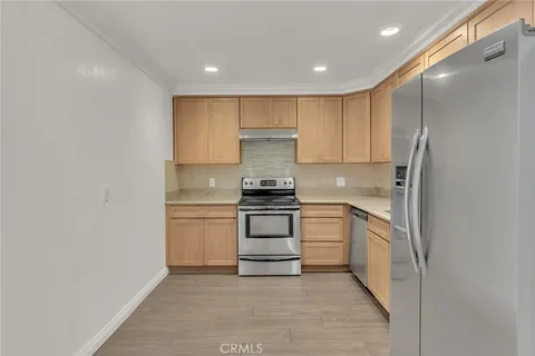 $949,000 | 200 McNeil Lane, Unit 204, Newport Beach, CA 92663