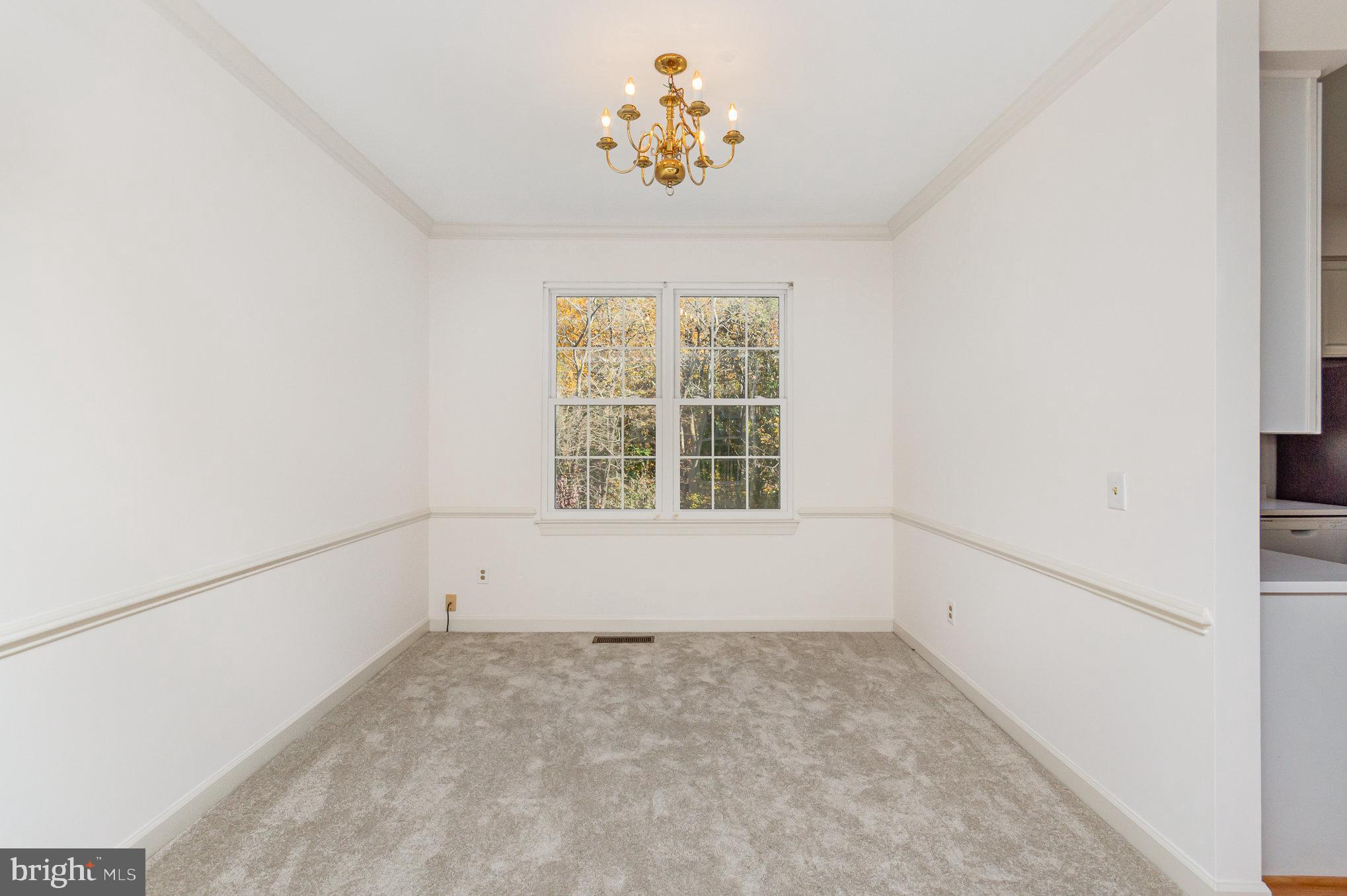 16033 Kings Mountain Road Woodbridge, VA 22191 - Photo 5 of 46 Dining Room
