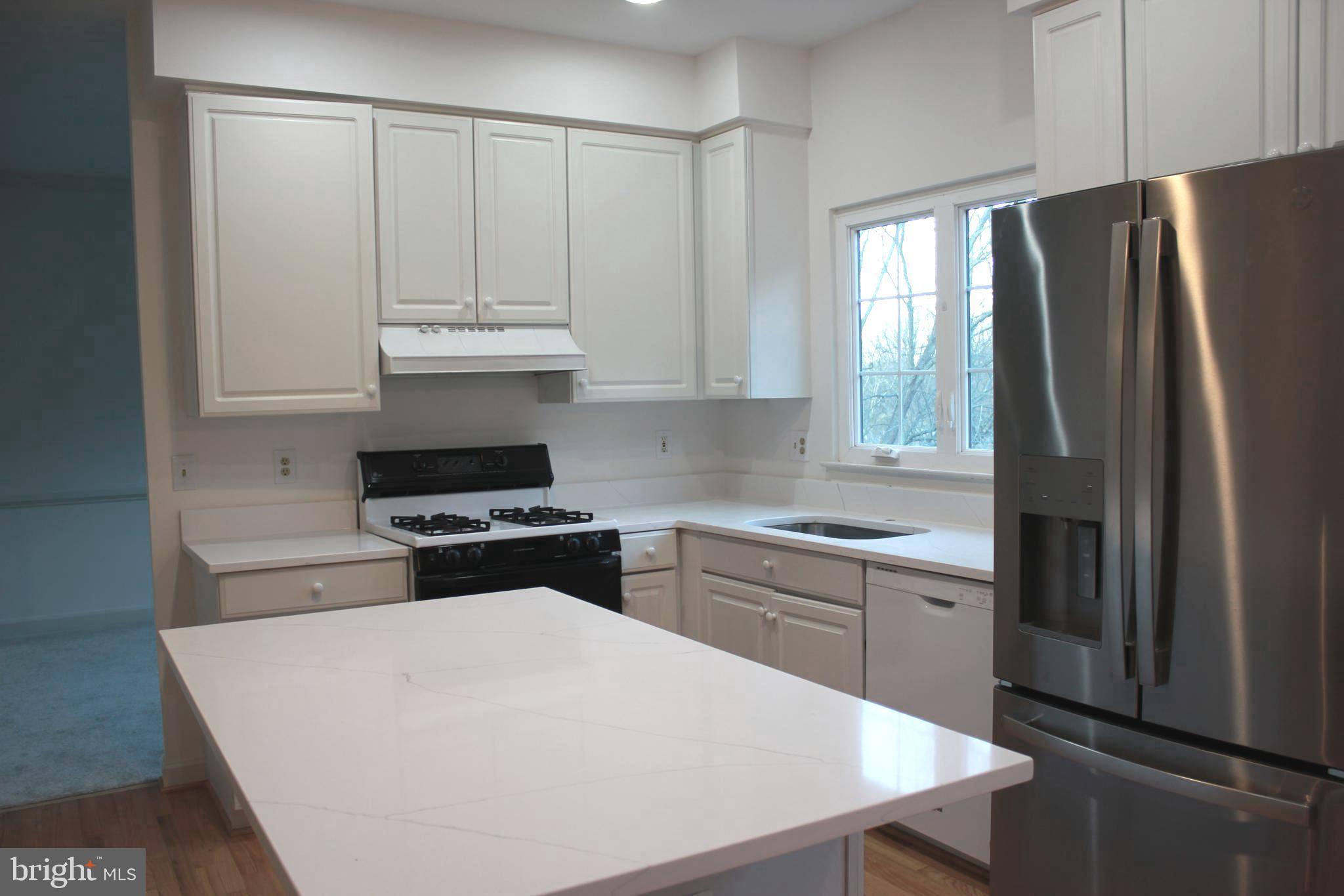 16033 Kings Mountain Road Woodbridge, VA 22191 - Photo 10 of 46